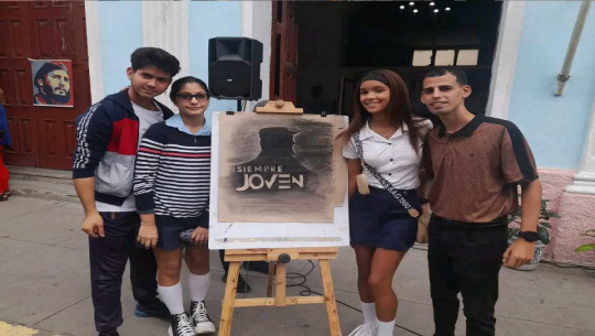 Recuerdan jóvenes cienfuegueros al Comandante en Jefe a ocho años de su partida física