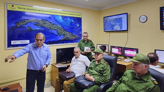 Presidente del Consejo de Defensa Nacional visita Santiago de Cuba