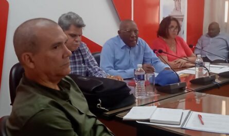Valdes-Mesa-Urge-controlar-las-contrataciones-agricolas-en-Cienfuegos