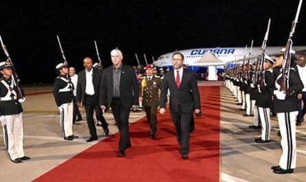 Llega Díaz-Canel a Venezuela para participar en la XXIV Cumbre del ALBA-TCP