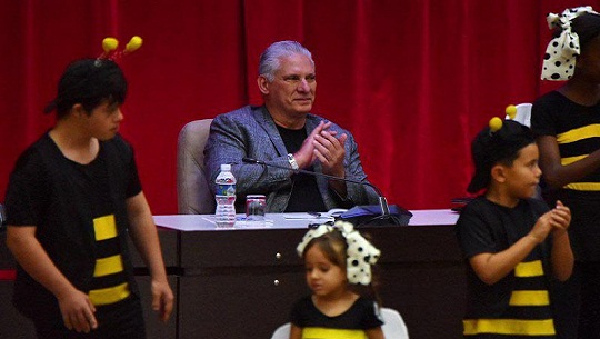 Asiste Díaz-Canel a apertura de evento por Equilibrio del Mundo