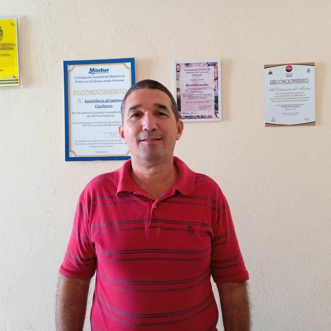 Yuri Quevedo Pupo, director de la Unidad Empresarial de Base Inmobiliaria, Cienfuegos.