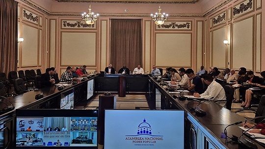 Consejo de Estado de Cuba aprobó tres nuevos decretos leyes