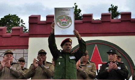 Felicita Raúl Castro a Brigada de Tropas de Prevención en Cuba