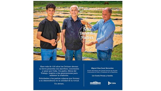 Autoridades cubanas felicitan a los padres en su día
