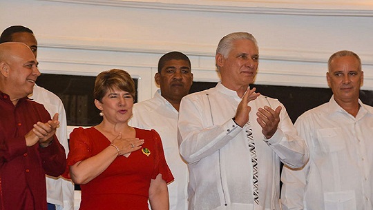 Asiste Díaz-Canel a gala para honrar los hechos del 26 de Julio