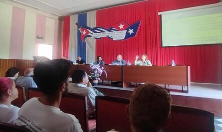 Debatieron en Cienfuegos sobre futura Ley de Ciencia e Innovación