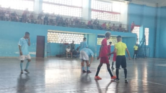 Cienfuegos y Villa Clara lideran llave B de la Liga Nacional de Futsal