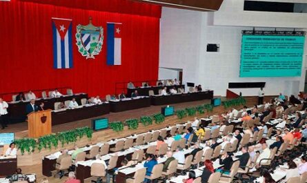 Cuba aboga por perfeccionar mecanismos de control popular