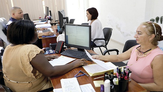 Justicia cubana reconoce documentos electrónicos