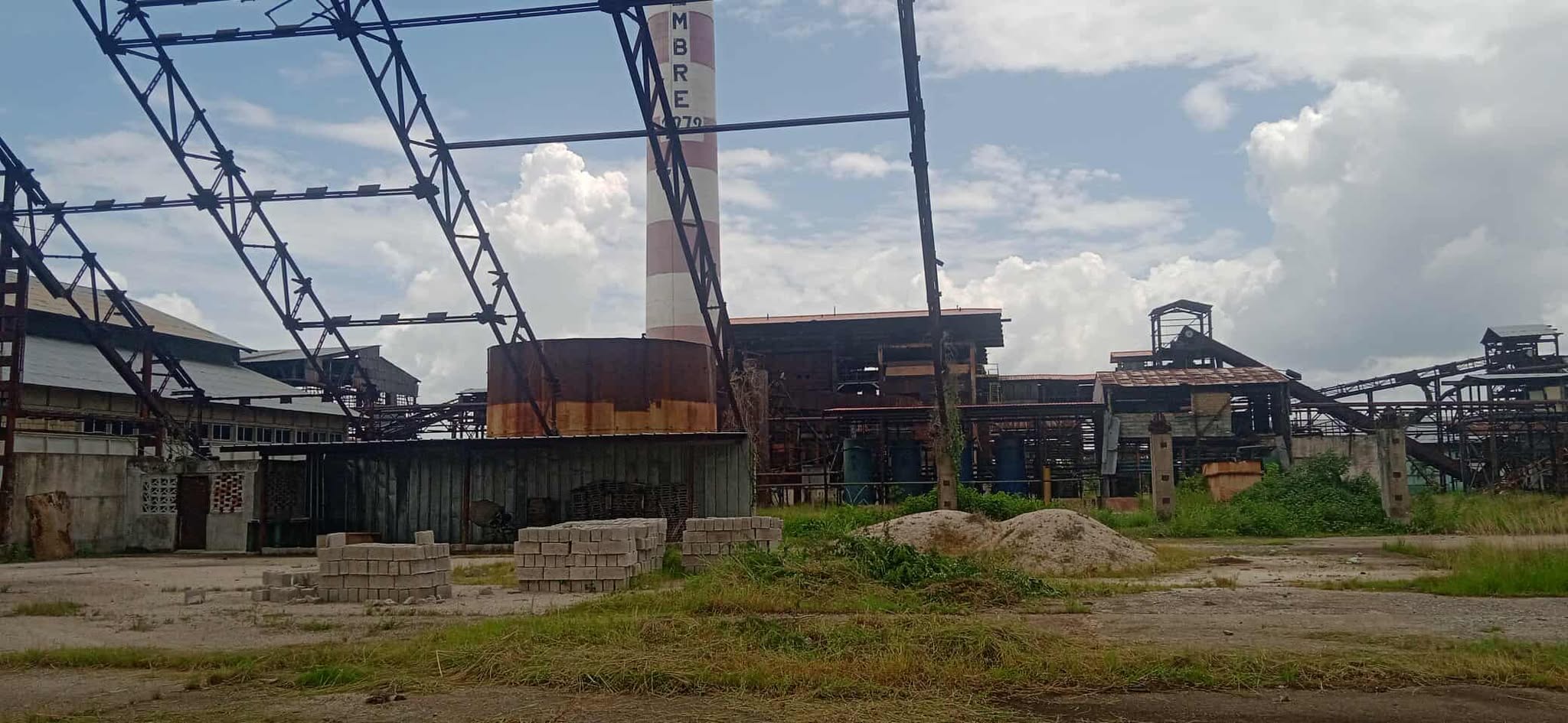 El central 5 de septiembre, en Rodas, posee obreros dispuestos a reactivar la producción de azúcar
