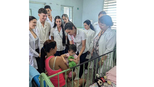 Futuros pediatras a tiempo completo