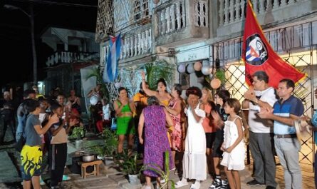 Festejan cienfuegueros aniversario 65 de los CDR