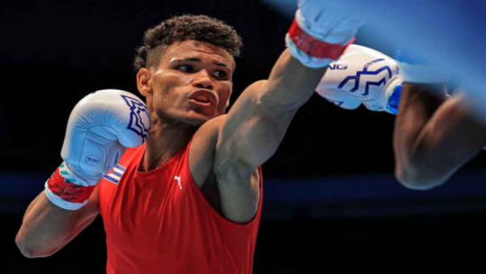 Cienfueguero Erislandy Álvarez queda en bronce en Mundial de Boxeo