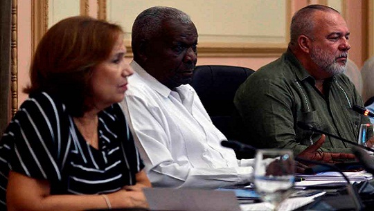 Consejo de Estado cubano evalúa temas de interés nacional