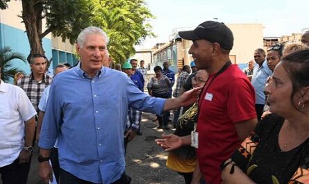 Presidente cubano chequea termoeléctrica en provincia oriental