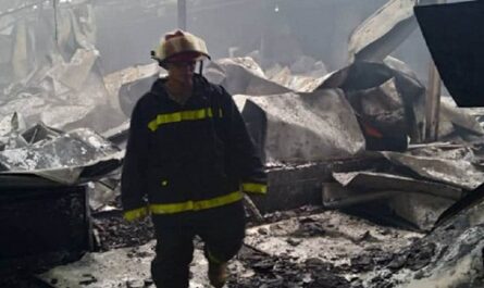 Incendio afecta mayor industria pesquera de Cuba