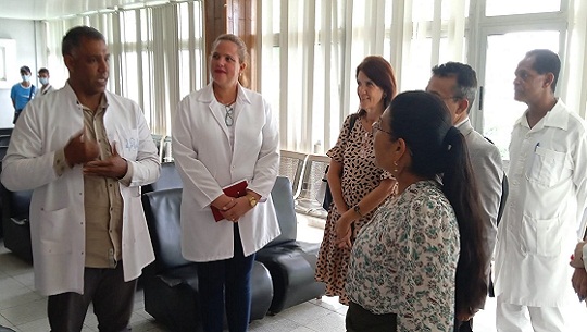 Firma Universidad de Ciencias Médicas convenio internacional con Sistema Educativo Universitario Azteca