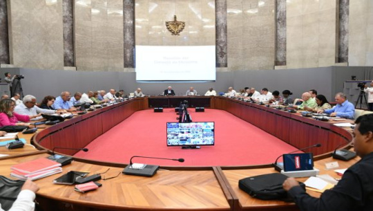 Sesiona el Consejo de Ministros