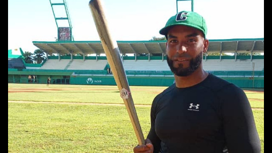 🎧 Hermanos Bolaños: proveedores de bates para varios equipos nacionales
