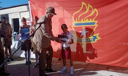 Recibió pionero cienfueguero premio del concurso Amigos de las FAR