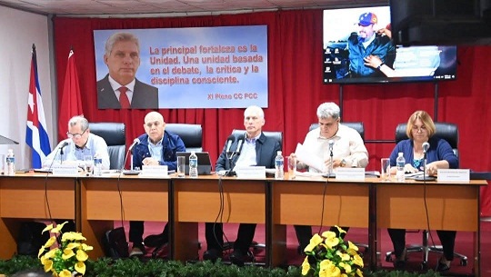 Preside Díaz-Canel Pleno Extraordinario del Comité Provincial del Partido en Cienfuegos