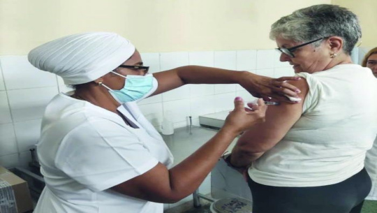 Un escudo inmunológico para nuestros mayores