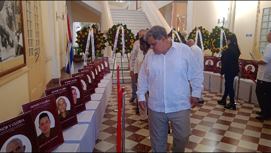 Cienfuegos: Aquí estamos por Cuba y nuestros 32 héroes