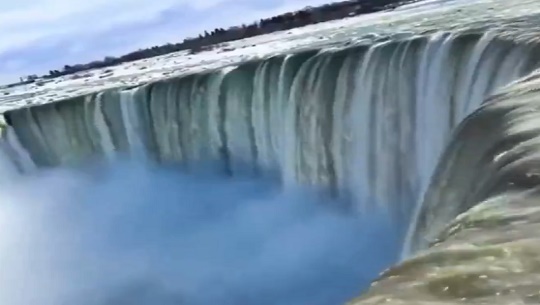 📹 Niágara bajo el hielo: el invierno transforma las cataratas en un espectáculo único