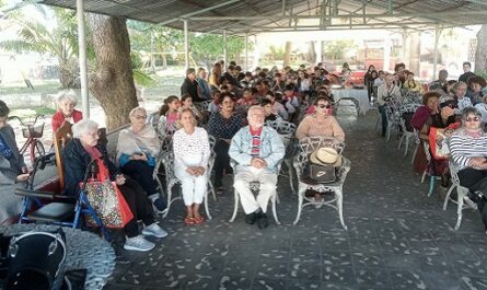 Un abrazo entre generaciones