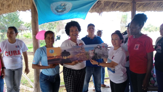 Celebran mujeres cienfuegueras su día internacional con aporte a tareas agrícolas