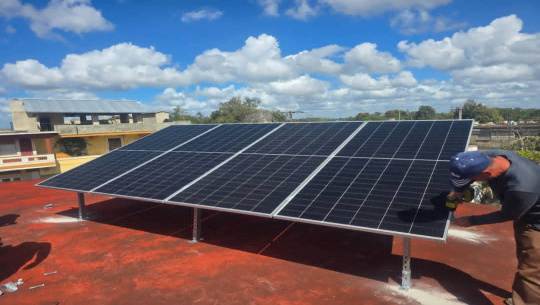 Cienfuegos avanza en el empleo de energía solar para asegurar servicios a la población
