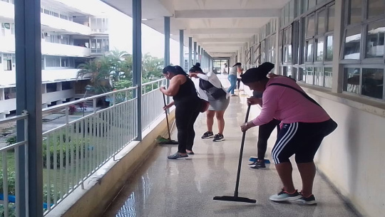 Provechosa jornada de higienización en Hospital Provincial de Cienfuegos
