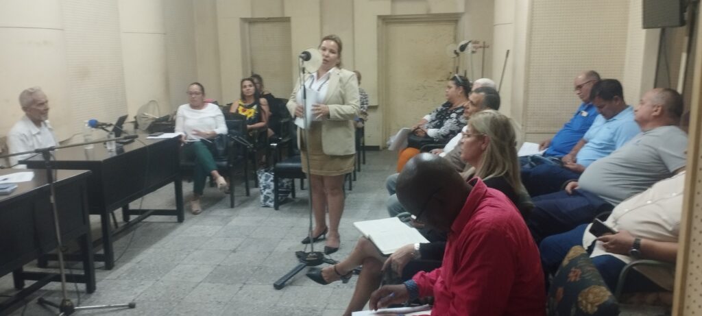 Anay Terry Tejeda, comunicadora institucional del Banco de Crédito y Comercio (Bandec) en la provincia, intervino en el programa.