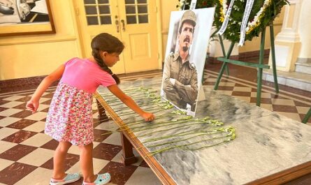 Tributo del pueblo cienfueguero a Comandante de la Revolución Ramiro Valdés Menéndez
