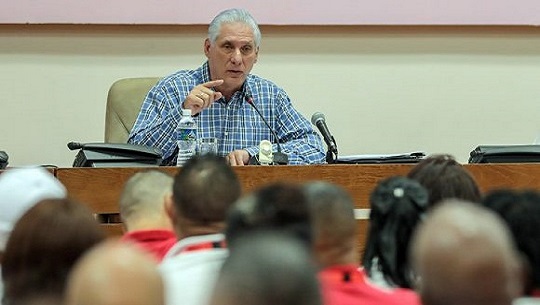 Díaz-Canel: “La implementación de estas transformaciones no tendrá los resultados que anhelamos si no hay una activa participación de nuestros trabajadores”