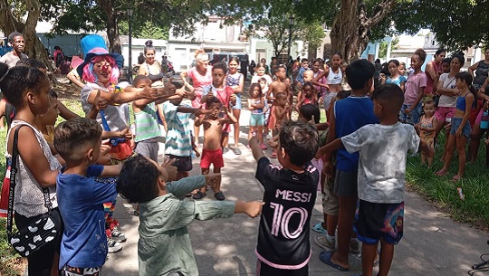 Parques, plazas y centros culturales de Cienfuegos se visten de fiesta por el Día de los Niños