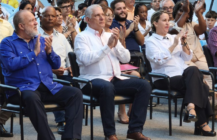 El acto nacional de inicio del curso escolar tuvo lugar en la Escuela Rafael María de Mendive, en La Habana Vieja. Foto: Luis Jiménez Echeverría/ ACN.
